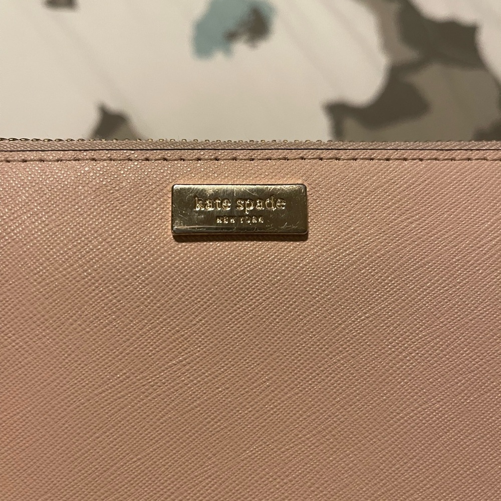 Kate Spade Large Wallet - Picture 4 of 5
